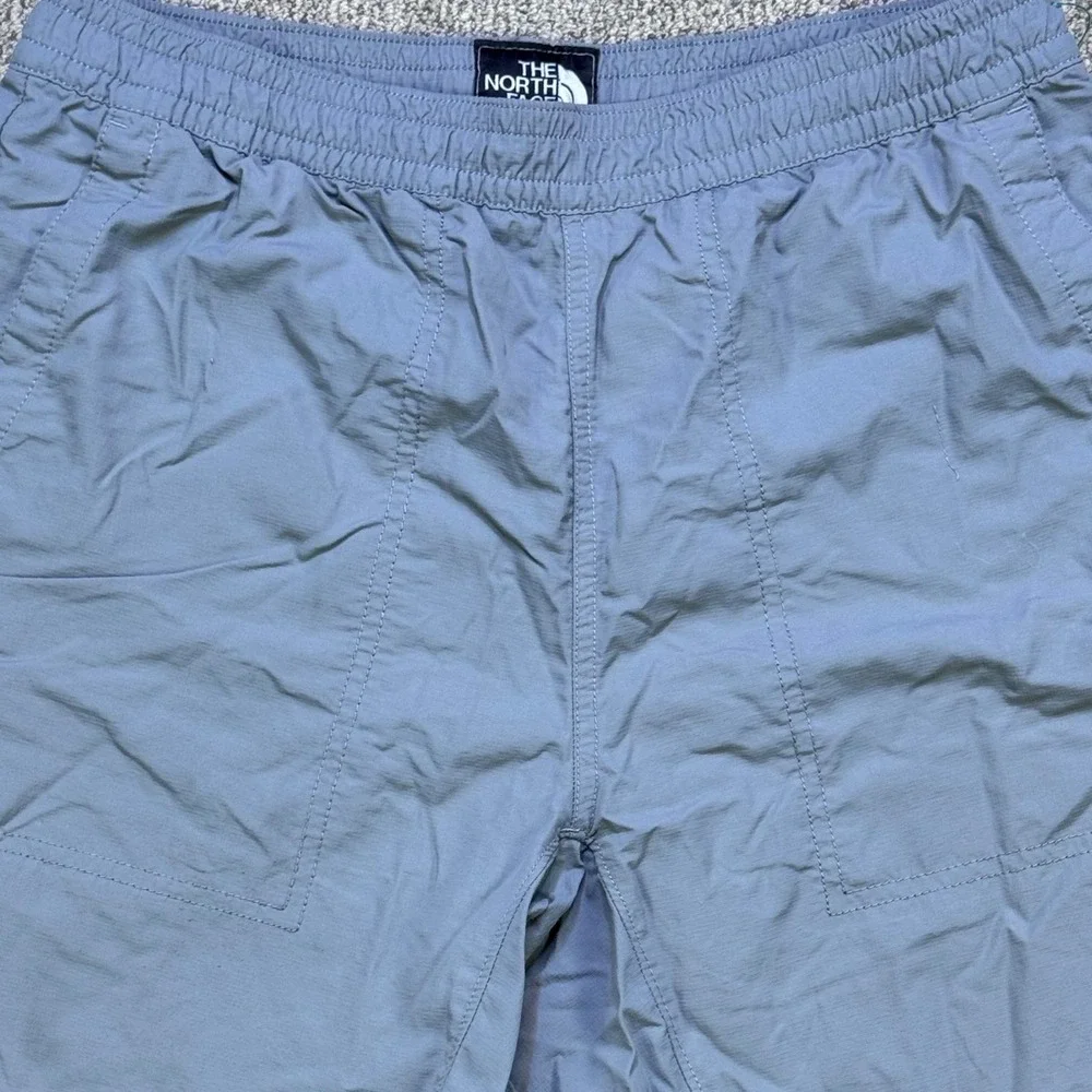 The North Face FlashDry Shorts Mens S Gray Nylon Hiking Active Outdoor 8" - Picture 4 of 11